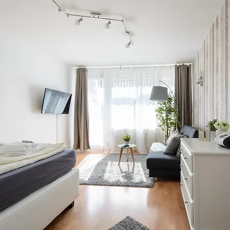 City Freiburg Stadt Apartment *